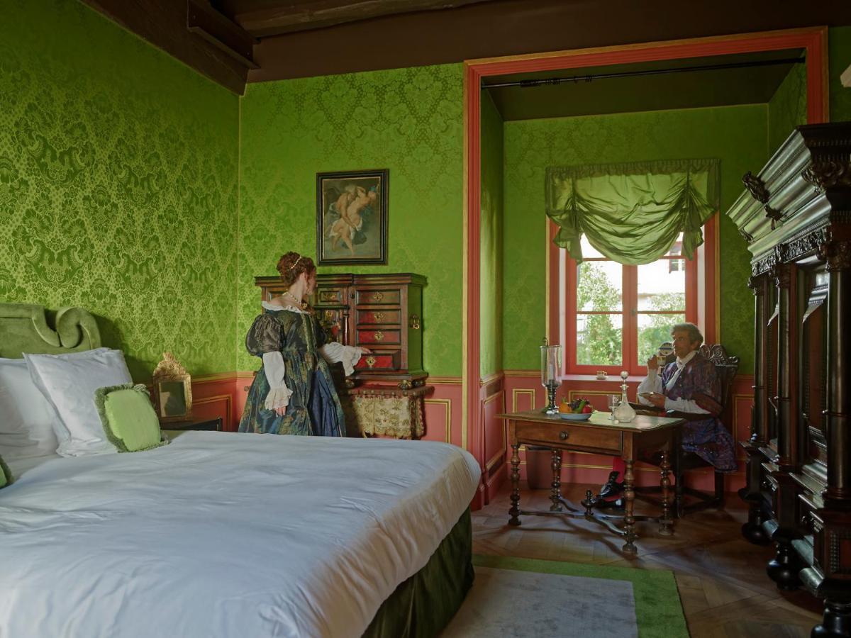 Hotel Château Louise De La Vallière 5*